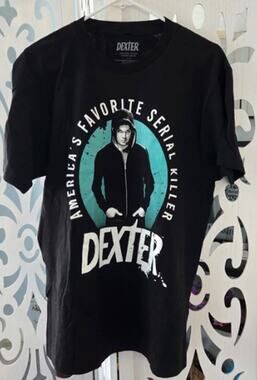 Dexter TV Show Shirt Mens Large L NWOT Americas Favorite Serial Killer Black T